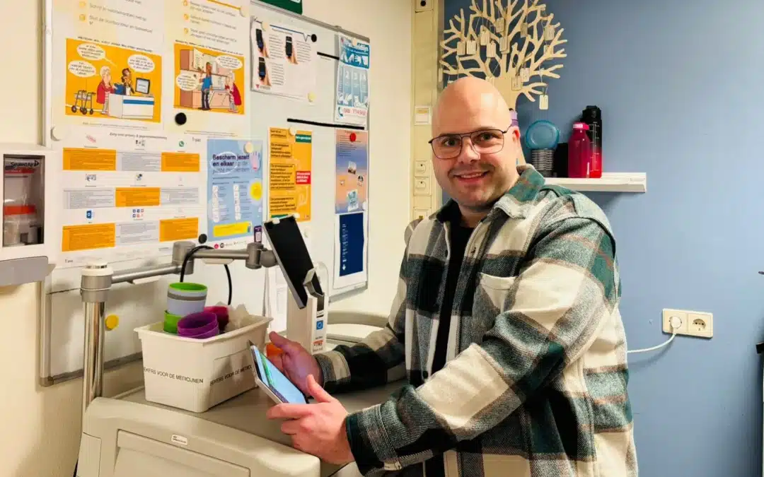 Arthur werkt als verpleegkundig specialist in opleiding bij Topaz